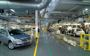 Le sol en résine est largement utilisé dans l'industrie automobile